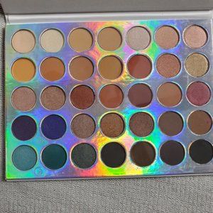NWT 35 Color Eyeshadow collection PALETE